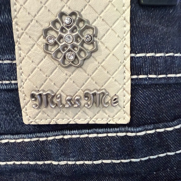 Miss Me - Dark Wash Boot Cut Jeans - 31/32 - Picture 6 of 7
